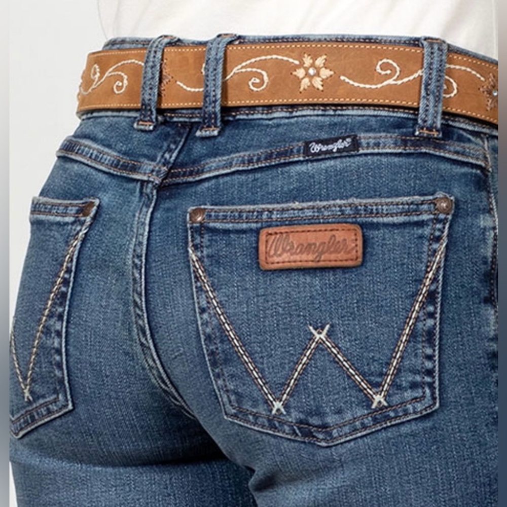 Wrangler Retro Mae Women's Classic Blue Boot Cut Jeans - Picture 13 of 13